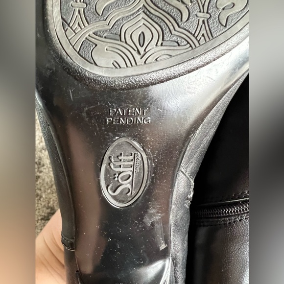 Sofft Black Heeled Ankle Boot. - Picture 7 of 8